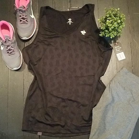 rabbit running shirt